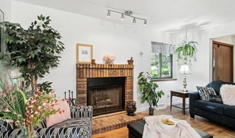4465 Crescent Rd, Fitchburg, WI 53711