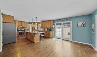 520 Meadowbrook Dr, Adrian, MI 49221