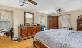 6 Lake Dr, North Providence, RI 02904