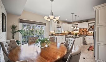 14 White Oak Ln, Aberdeen, NJ 07747