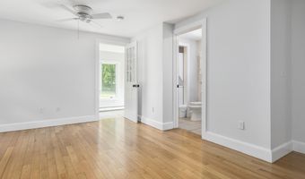91 Blackstrap Rd, Falmouth, ME 04105
