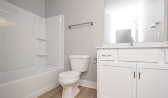 713 NE Oak Ridge Dr, Ankeny, IA 50021