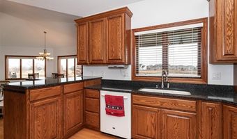 2608 Cottonwood Rd, Ames, IA 50014
