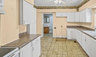 3302 College Ave, Alton, IL 62002