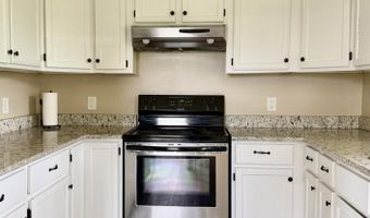 301 T Estes Rd, Beattyville, KY 41311