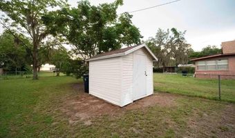 412 OAK St, Auburndale, FL 33823