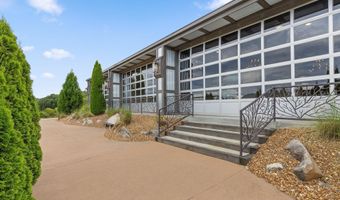 1020 Thomas Rd, Benton, TN 37307