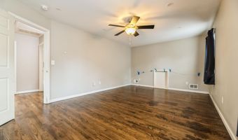 11 Water St, Aberdeen, NJ 07747