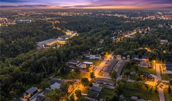1128 Fillmore St, Bentonville, AR 72712