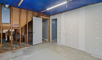 162 Pine St, Warwick, RI 02888