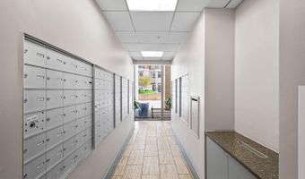 3600 S GLEBE Rd 330W, Arlington, VA 22202
