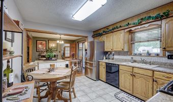 3050 Gaineswood Ave, Baxter Springs, KS 66713