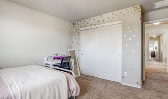8827 Zephyr Pl NW, Albuquerque, NM 87120