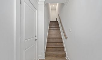 7404 ROCKY CREEK Ter, Annandale, VA 22003