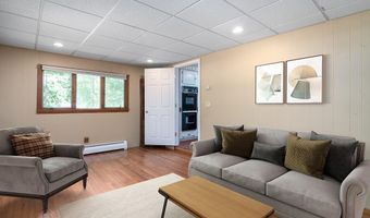 19 Waldron Ave, North Kingstown, RI 02852