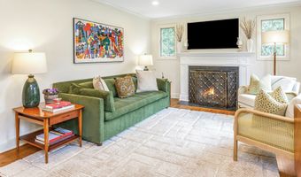 4 Old Stone Rd, Darien, CT 06820