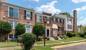 2504 WINDBREAK Dr, Alexandria, VA 22306