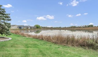 2660 Harnish Dr, Algonquin, IL 60102