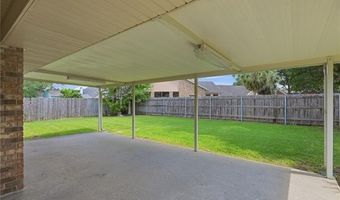 402 AVENUE A, Belle Chasse, LA 70037