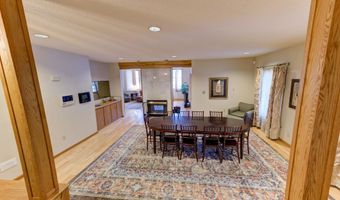 9 University Pl, Amsterdam, NY 12010