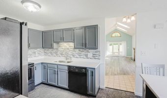 5 Kensington Pl, Albany, NY 12209