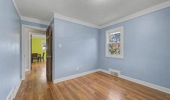 9952 Park Ave, Allen Park, MI 48101