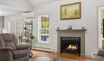 9 Homestead Ln, Brentwood, NH 03833