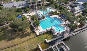 621 WINTERSIDE Dr, Apollo Beach, FL 33572
