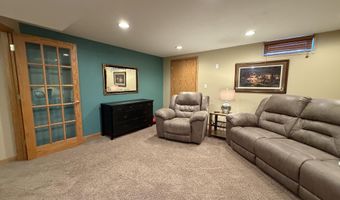 111 SW 14th Ave, Aberdeen, SD 57401