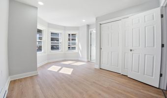 827 LINDEN St W, Allentown, PA 18101