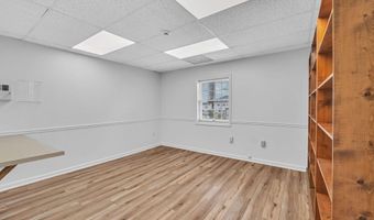 329 W Main St, Abingdon, VA 24210