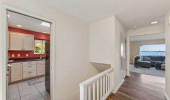 224 Forest Ln, Bellingham, WA 98225