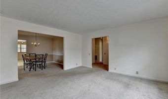 6433 Deerings Ln, Peachtree Corners, GA 30092