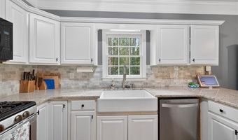 108 Buckeye Br, Athens, GA 30605