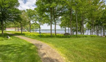 155 Bayside Dr, Belfast, ME 04915