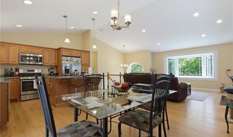 102 Bramble Bush Rd, Coventry, RI 02816