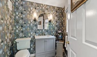 9 Ladyslipper Ln, Acton, MA 01720