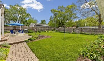 681 Archwood Dr, Ann Arbor, MI 48103