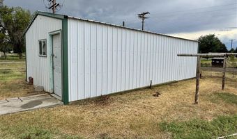 20 1st Ave E, Deaver, WY 82421