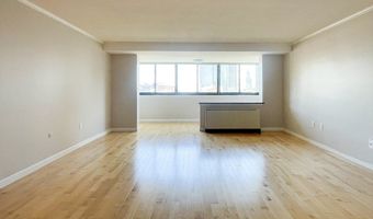 9 Hawthorne Place 11J, Boston, MA 02114