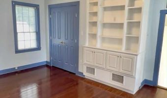 23613 FRONT St, Accomac, VA 23301