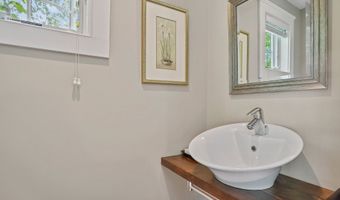 78 Hoyts Hl, Bethel, CT 06801
