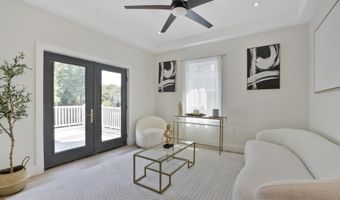 2806 FRANKLIN St NE, Washington, DC 20018
