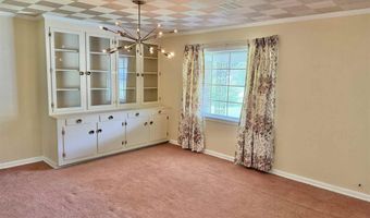 211 7th Ave, Atmore, AL 36502