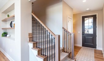 2015 Lacey Dr, Ames, IA 50010