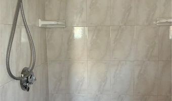 1 Rolfe Sq 2, Cranston, RI 02910