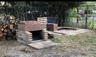 2431 JACKSON St, Alexandria, LA 71301