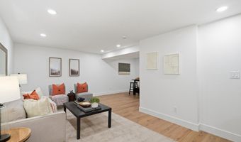 4908 WOODLAND Way, Annandale, VA 22003