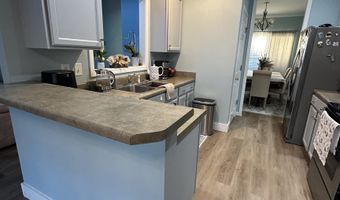 663 Flintrock Dr, Boiling Springs, SC 29316