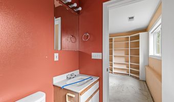 612 Chestnut St, Ashland, OR 97520